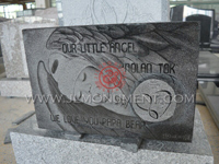 Status Carving Monument